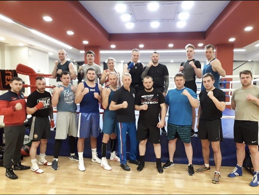 Трудовые будни в Академии Бокса Александра Лебзяка