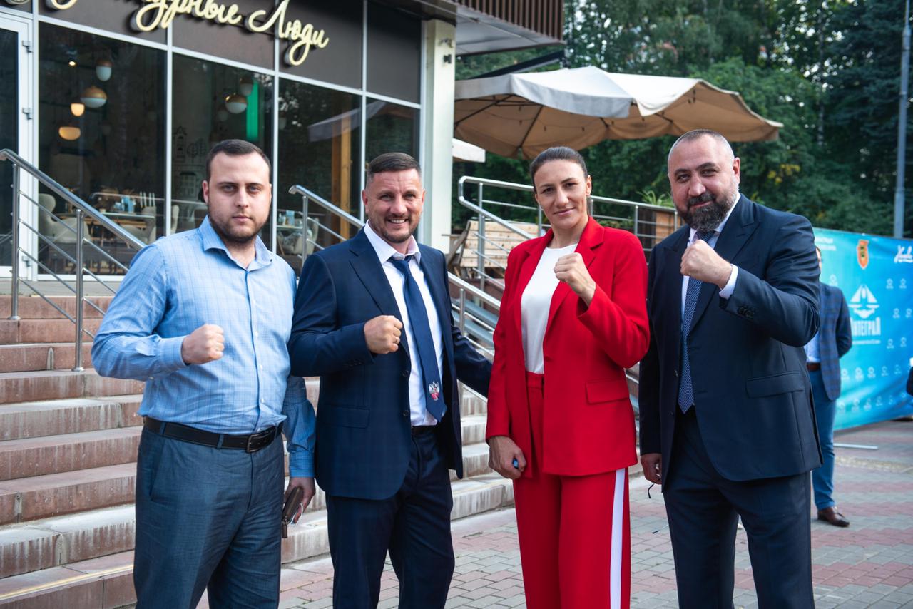 В Химках прошло торжественное награждение представителей Академии бокса Александра Лебязка !